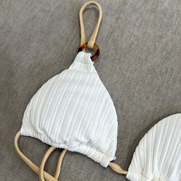 NWOT White Ribbed Bikini with Hoop Detail - Picture 8 of 11